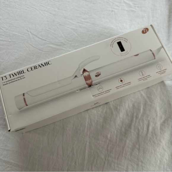 T3 Twirl Ceramic Curling Iron 1.25 inch - Picture 6 of 8